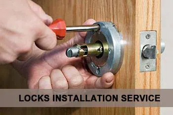 Capitol Locksmith Service Posen, IL 708-401-0625 - lock-insta-sid-68-4mod